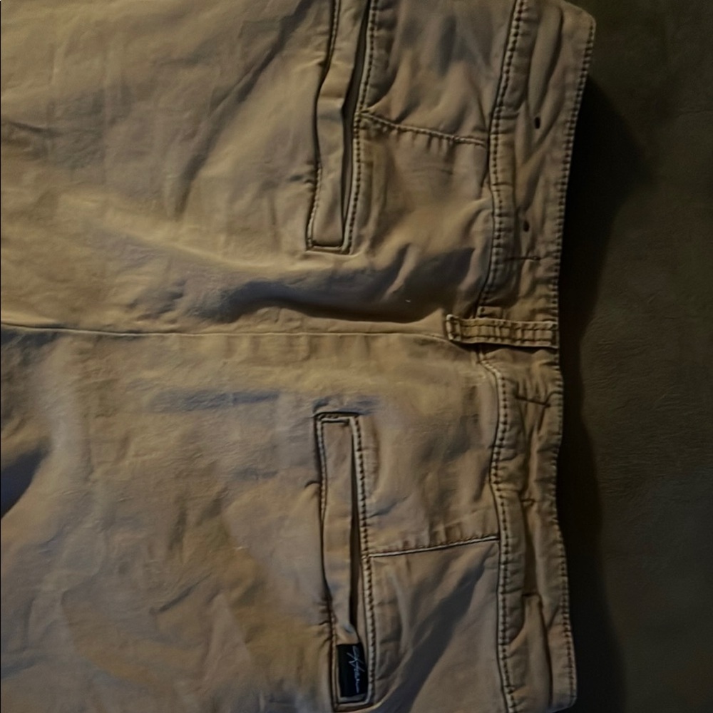 Men's Tan shorts
